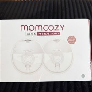 Momcozy M5 Breast Pumps - White